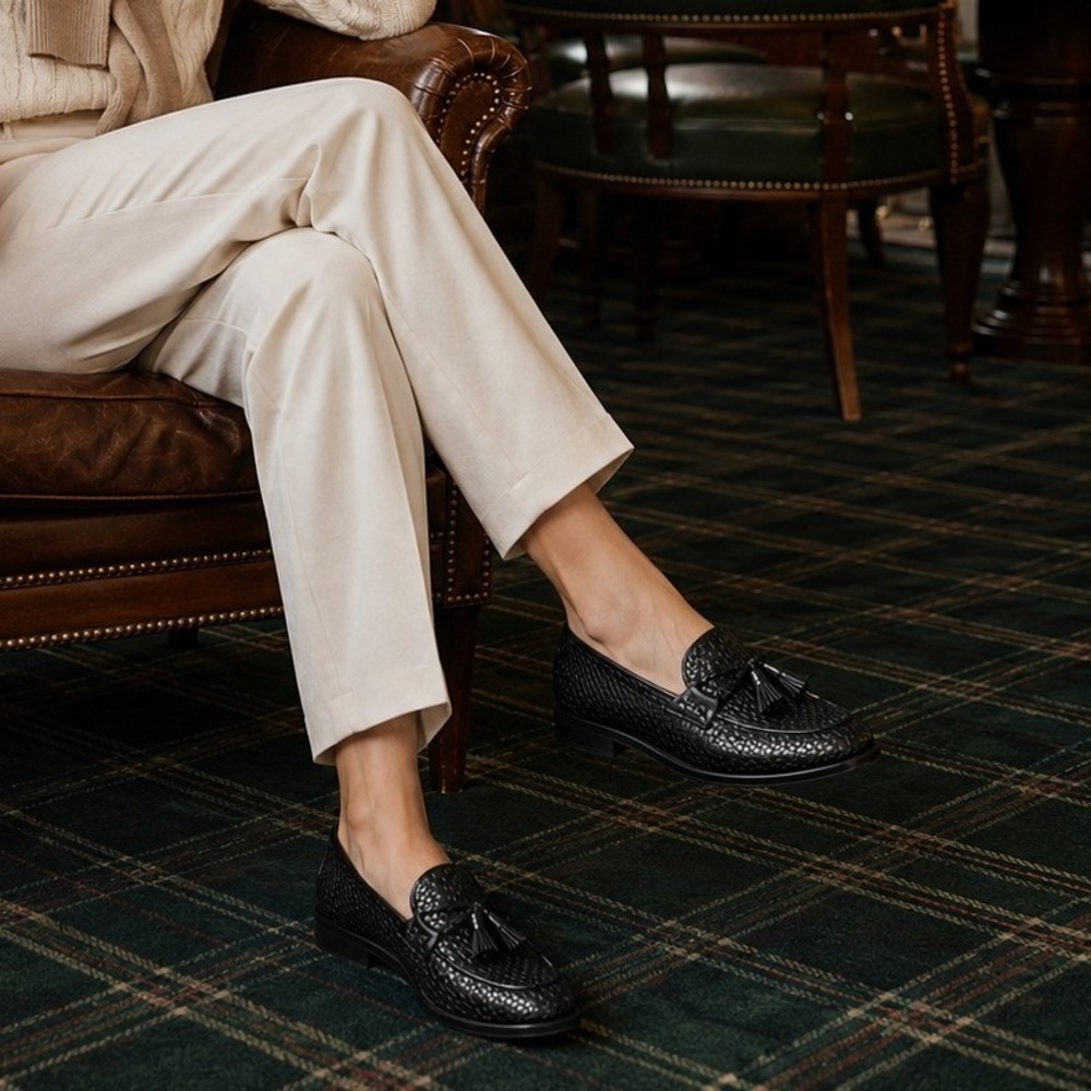 Cole Haan Country Womens 8.5 Black Woven Leather Tassel Loafers Luxury
